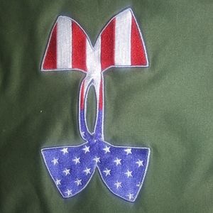 Under Armour pull over hoodie